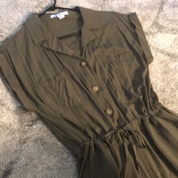 Romper - Picture 2 of 4